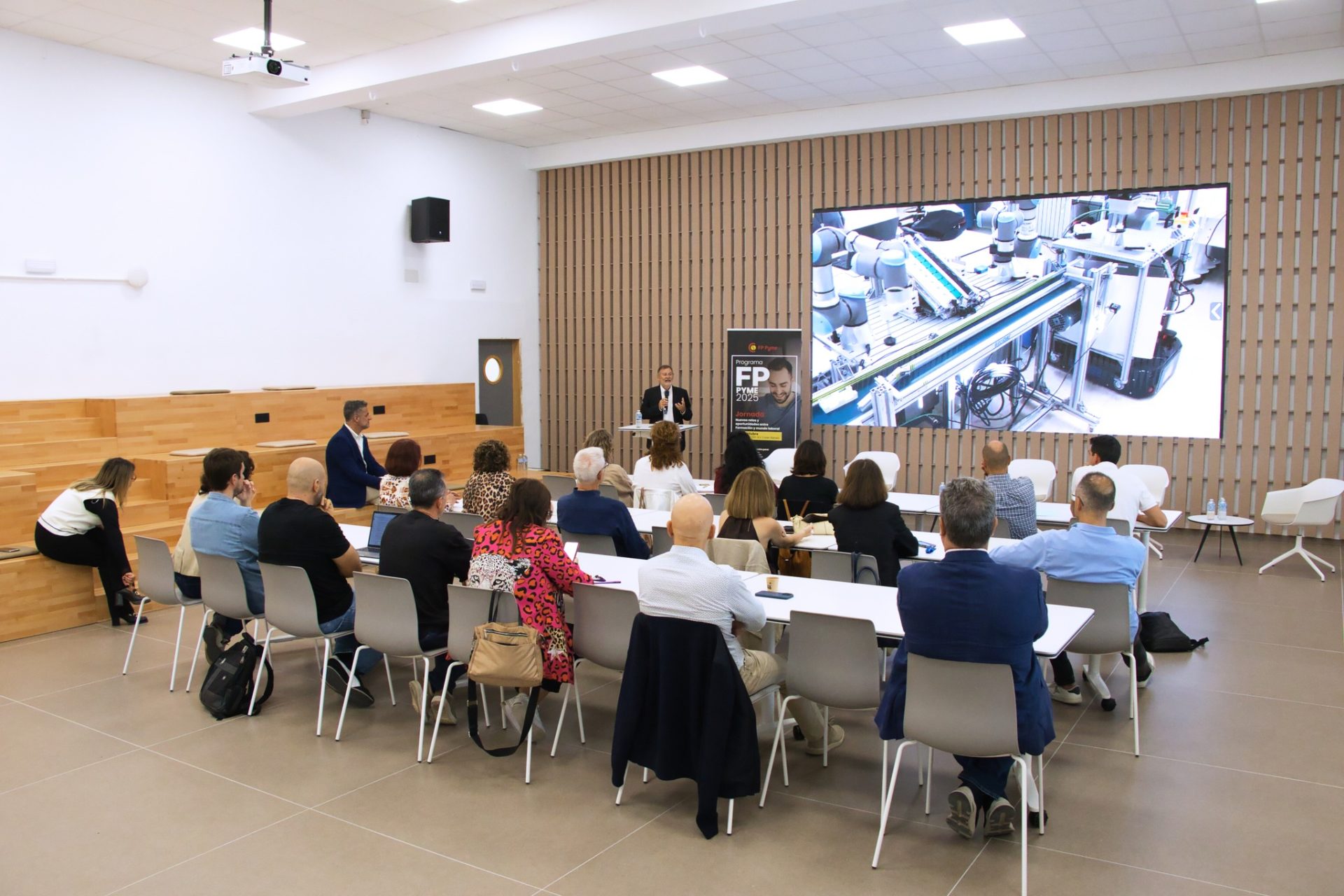 FP Pyme 2025 impulsa la conexión entre formación profesional y empresa en Alcoy