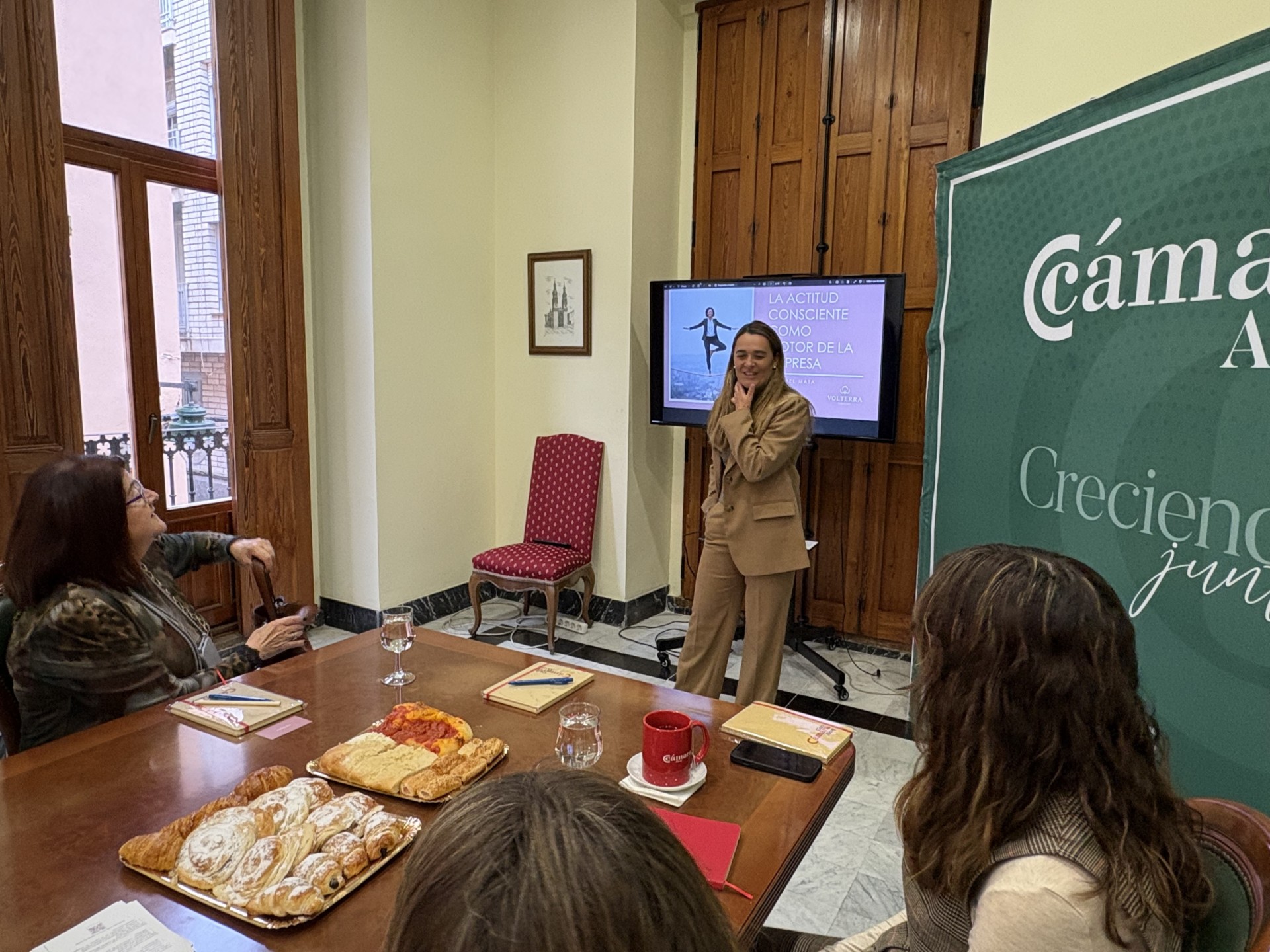 Éxito de la jornada empresarial del Club Cámara Alcoy sobre gestión emocional en la empresa